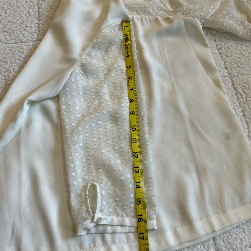 Chiffon bow tie blouse - Picture 11 of 12